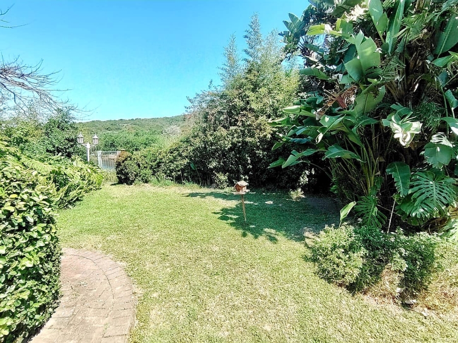 6 Bedroom Property for Sale in Abbotsford Eastern Cape